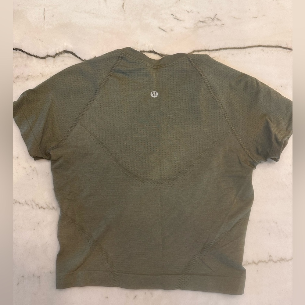 lululemon athletica Short Sleeve Top